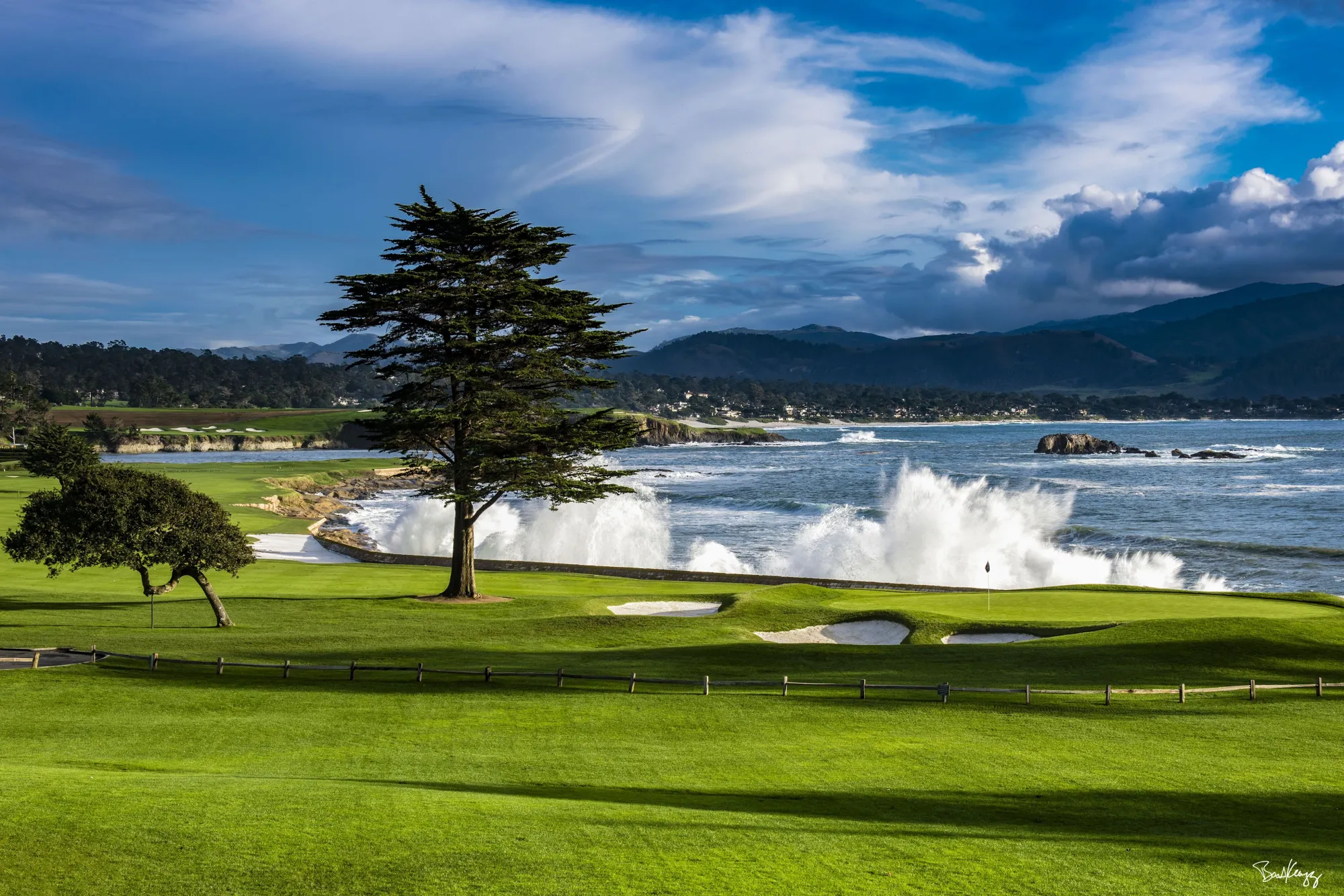 Pebble Beach Sunday Afternoon By Bart Keagy - Metal Print Best